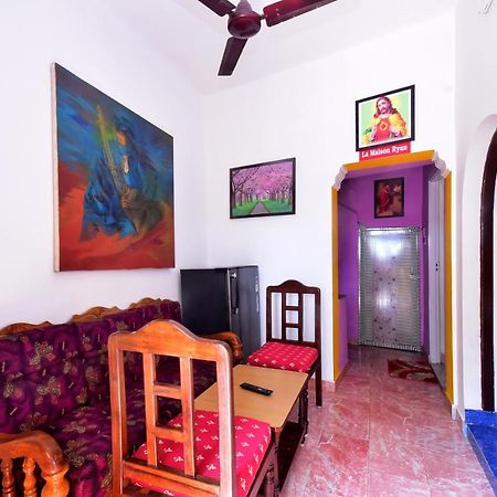 Villa Betty Beach Front Pondicherry Exteriör bild